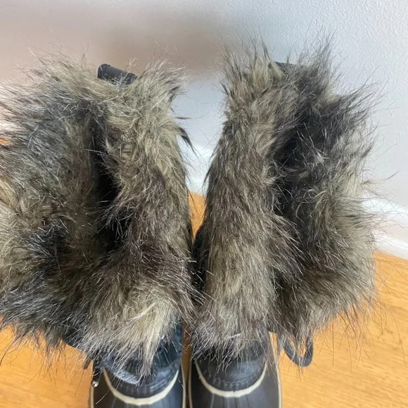 Sorel Joan of Arctic Waterproof Winter Boots - Picture 10 of 11
